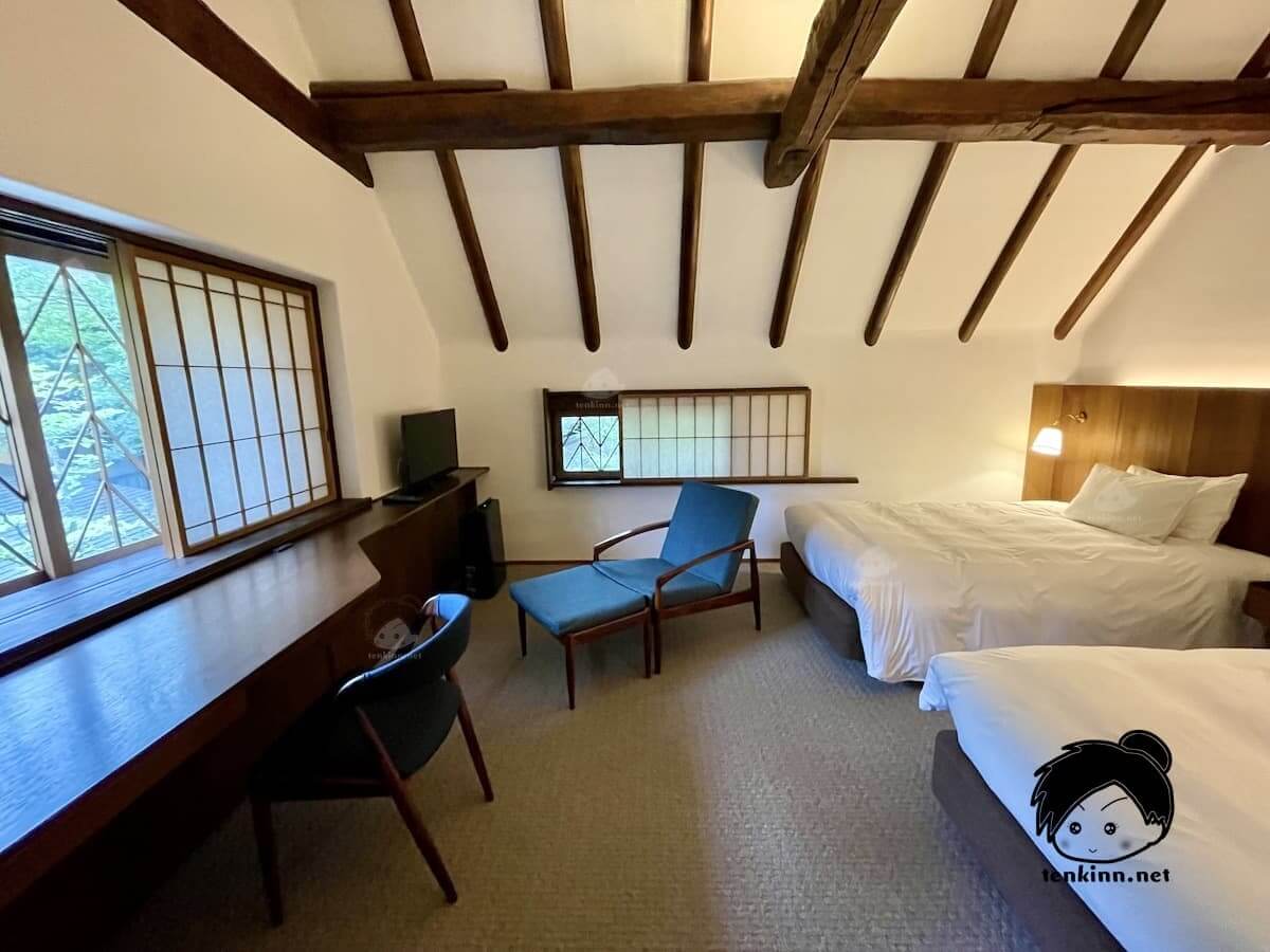 由布院、客室露天風呂付き高級旅館ランキングブログ、亀の井別荘17番館の寝室はこんな感じ