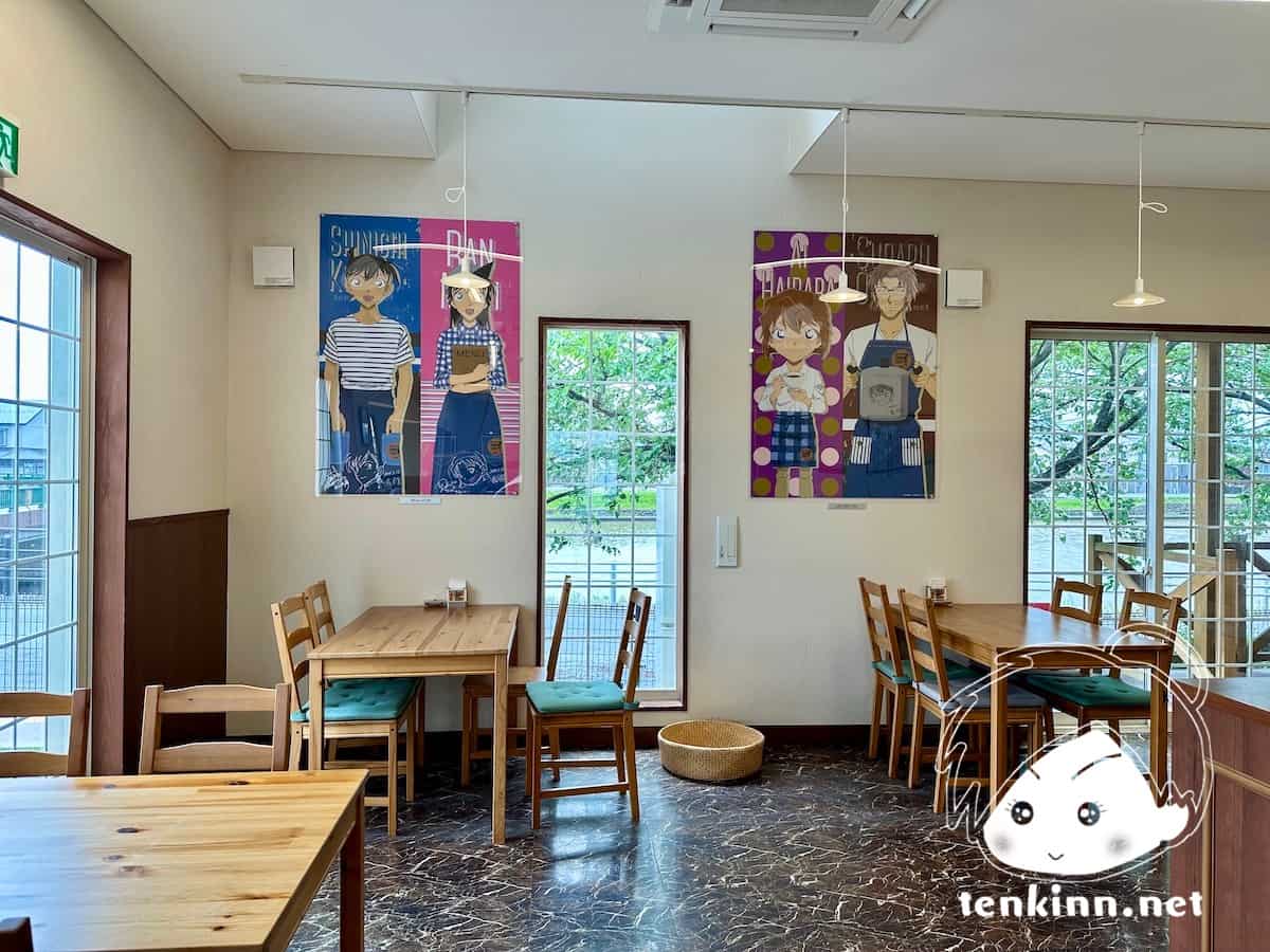 鳥取の北栄町由良駅にあるコナンの家米花商店街内にある喫茶ポアロに行ってきた。店内内装