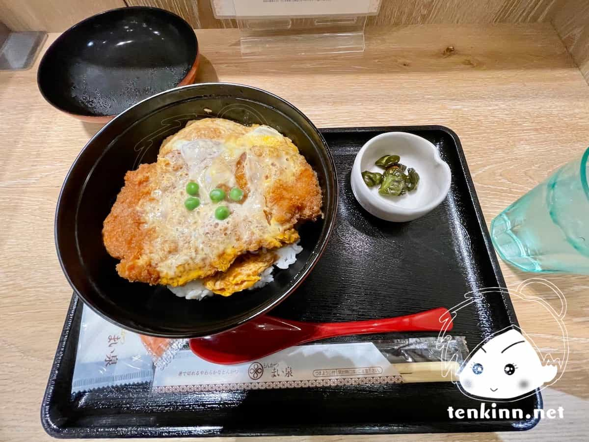 博多駅でご飯ランキング。とんかつまい泉を食べてみた。ロースかつ丼